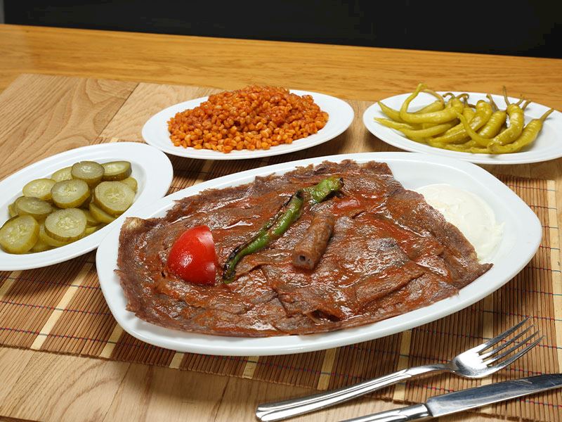 İskenderin Yanında Ne Yenir?