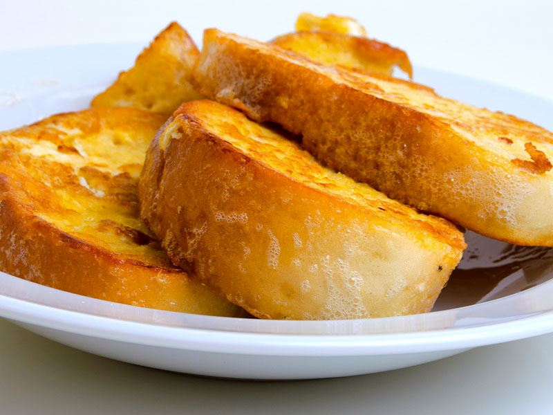 Kahvaltılık Yumurtalı Ekmeğin Yağı İçine Çekmemesi İçin Ne Yapılır?