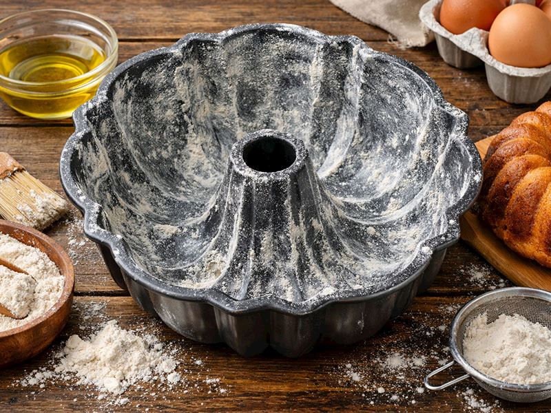 Kek Kalıplarında Yapışmayı Önlemenin Tek Yolu Buymuş