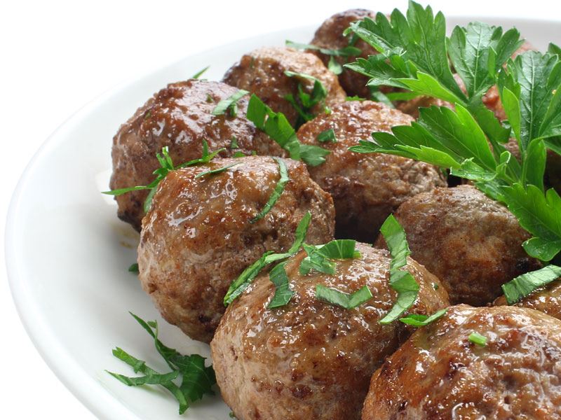 Köfteli Sulu Yemek Tarifleri: 10 Farklı Tarif