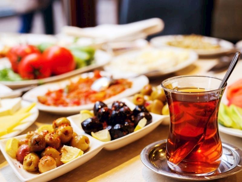 Ne Kadar Ekmek O Kadar Köfte