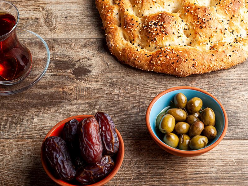 Oruç Hurmayla Mı Açılır Zeytinle Mi?