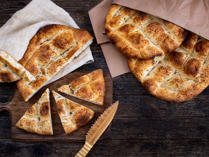 Ramazan Pidesine Yumurta Sürülür Mü?