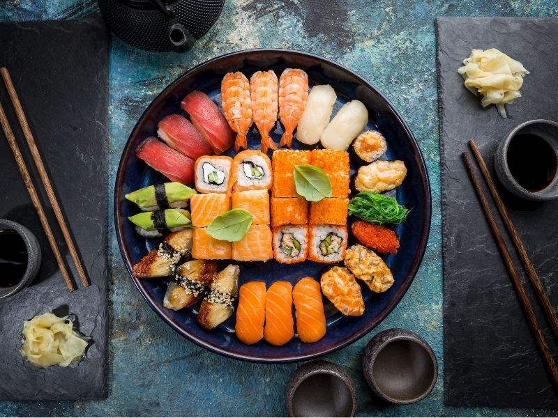 Sushideki Somon Çiğ Mi?