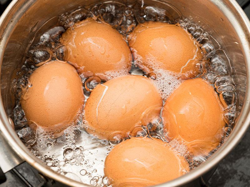 Yumurtayı Tuzlu Suda Haşlamanın Tüyosu Buymuş
