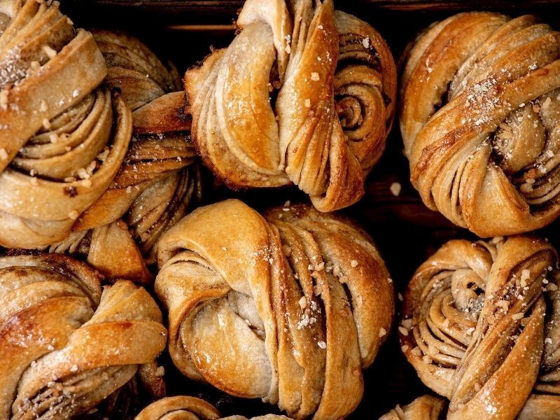 Ceviz Sevenlerin Vazgeçemeyeceği Tahinli Cevizli Çörek Tarifi
