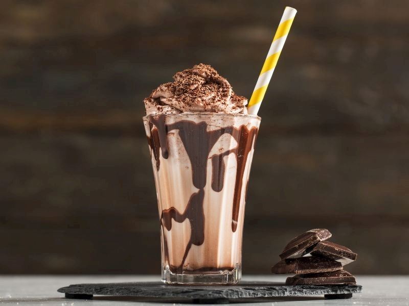  Çikolatalı Milkshake Tarifi