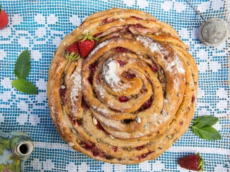 Çilekli Süt Turtası