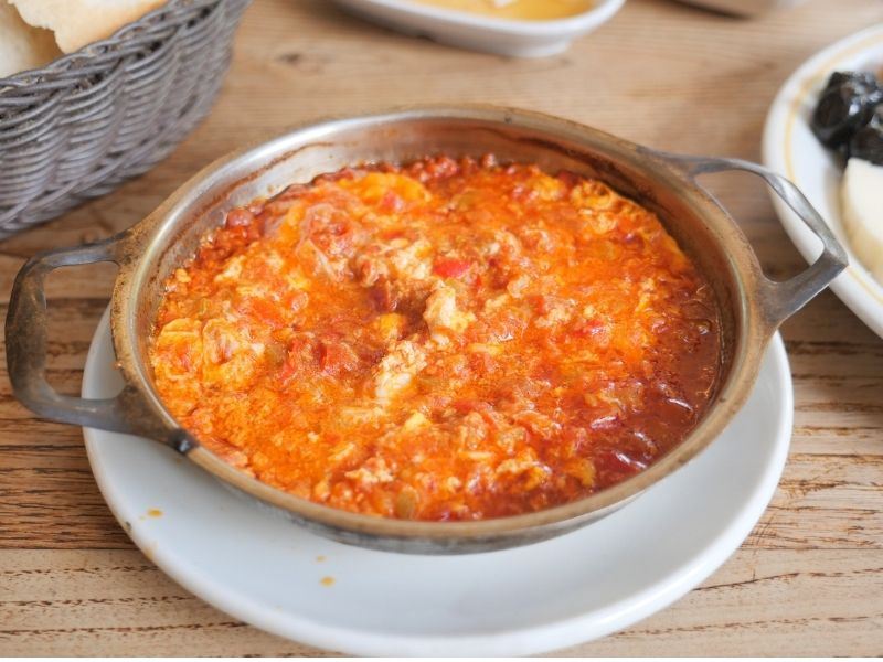 Kaymaklı Menemen Tarifi