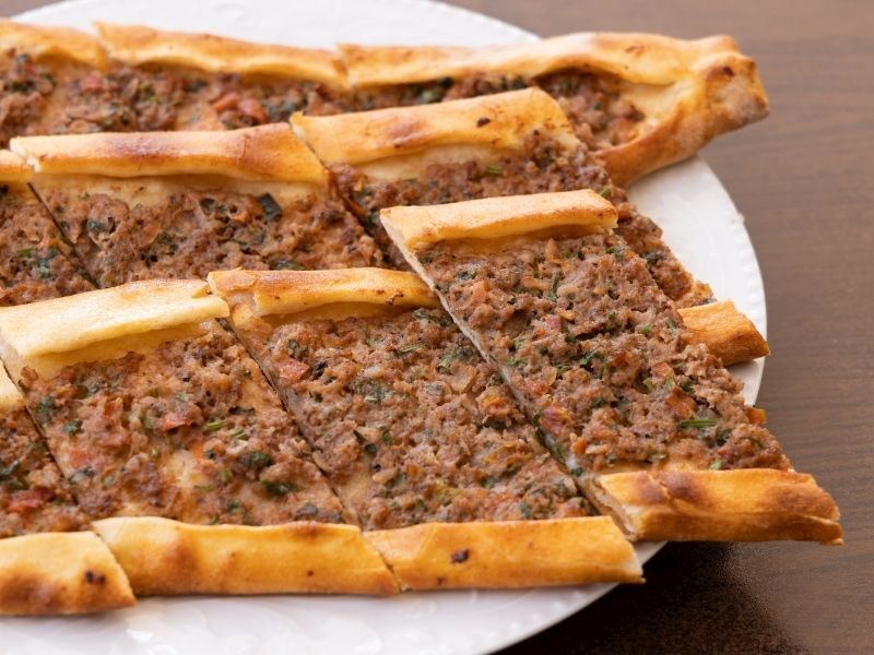 Kıymalı Pide Tarifi