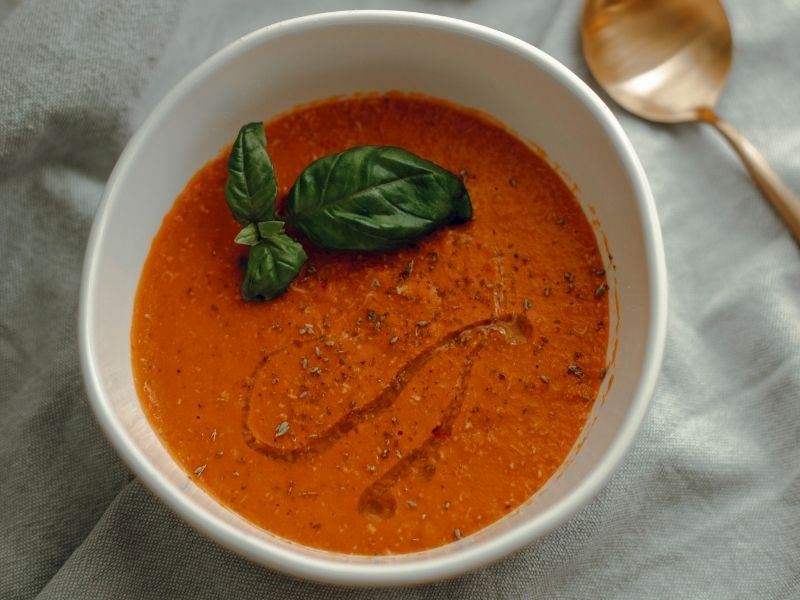 Salçalı Mercimek Çorbası Tarifi