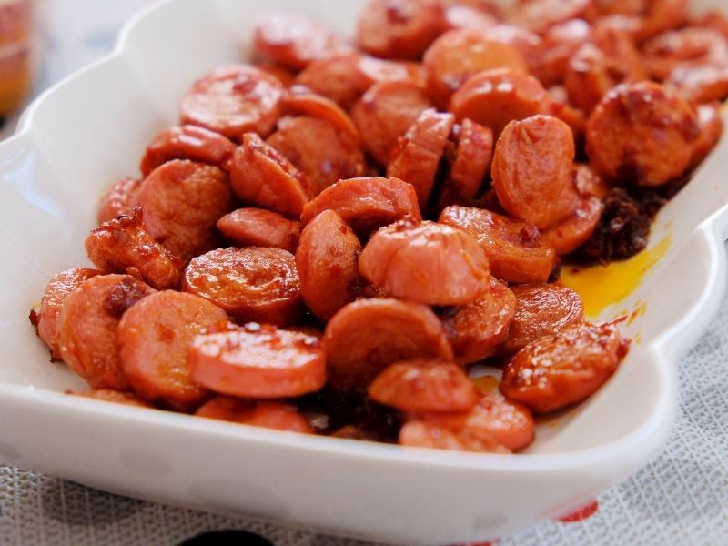 Salçalı Sosis Tarifi